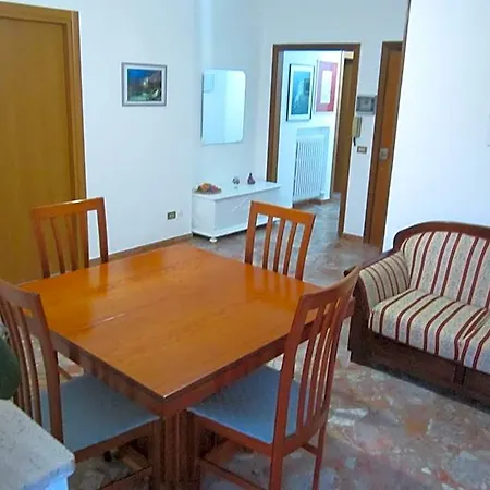 Casa Raffaella 住宿加早餐酒店